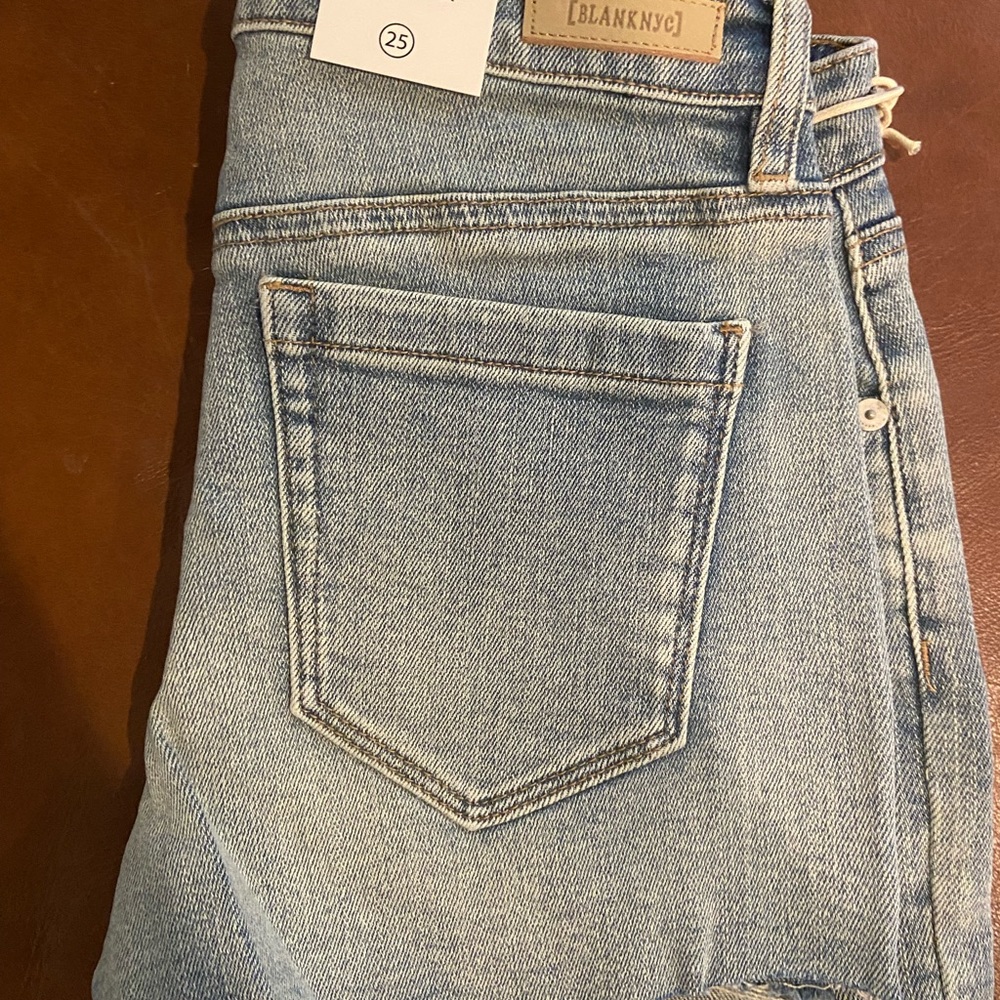 NWT! Blank NYC “The Astor cutoff shorts Sz 25 - Picture 3 of 4